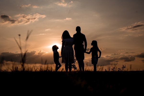 Aile 2.0: 2025'te Sağlıklı Bir Oyun Alanı